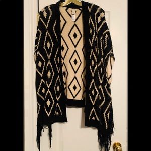 Cardigan/Poncho